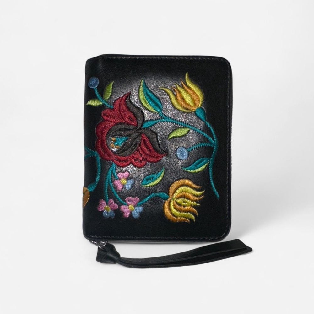 Kenneth Cole Embroidered Leather Wallet